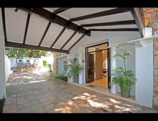 4 BEDROOM HOUSE FOR SALE IN HOUGHTON ESTATE